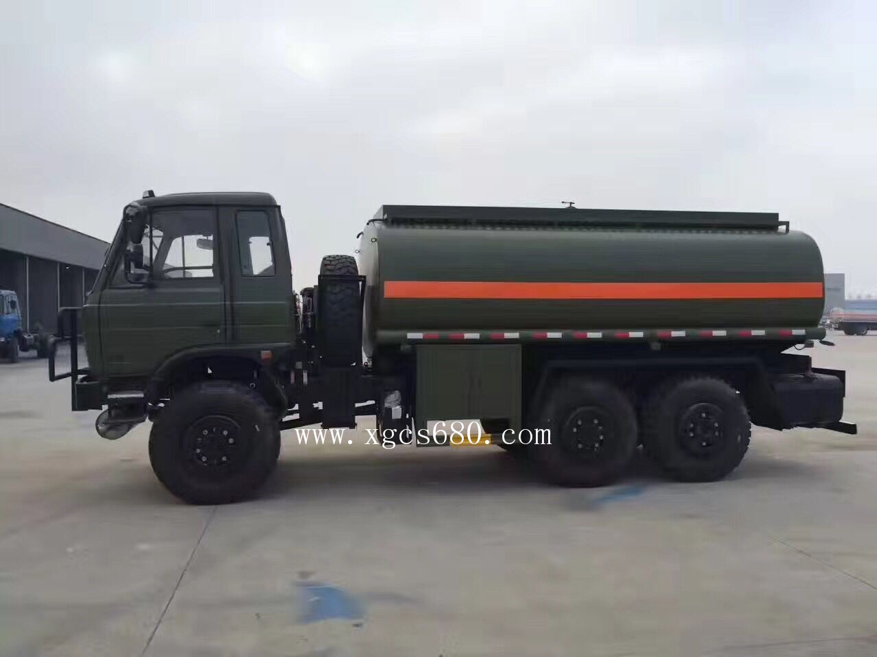 廈工楚勝油罐槽罐專用車廠家官網(wǎng)_移動加油站運油車_危險品液體運輸車改裝廠_鋁合金液罐運輸運油車價格_飛機加油越野油罐車_全地型四驅油罐加油車_殯葬殯儀車改裝廠_混凝土攪拌水泥罐車_液化氣運輸罐車圖片_廠家直銷二手國三國四油罐車礦區(qū)專用大馬力槽罐車 廈工楚勝油罐槽罐專用車廠家官網(wǎng)_移動加油站運油車_危險品液體運輸車改裝廠_鋁合金液罐運輸運油車價格_飛機加油越野油罐車_全地型四驅油罐加油車_殯葬殯儀車改裝廠_混凝土攪拌水泥罐車_液化氣運輸罐車圖片_廠家直銷二手國三國四油罐車礦區(qū)專用大馬力槽罐車
